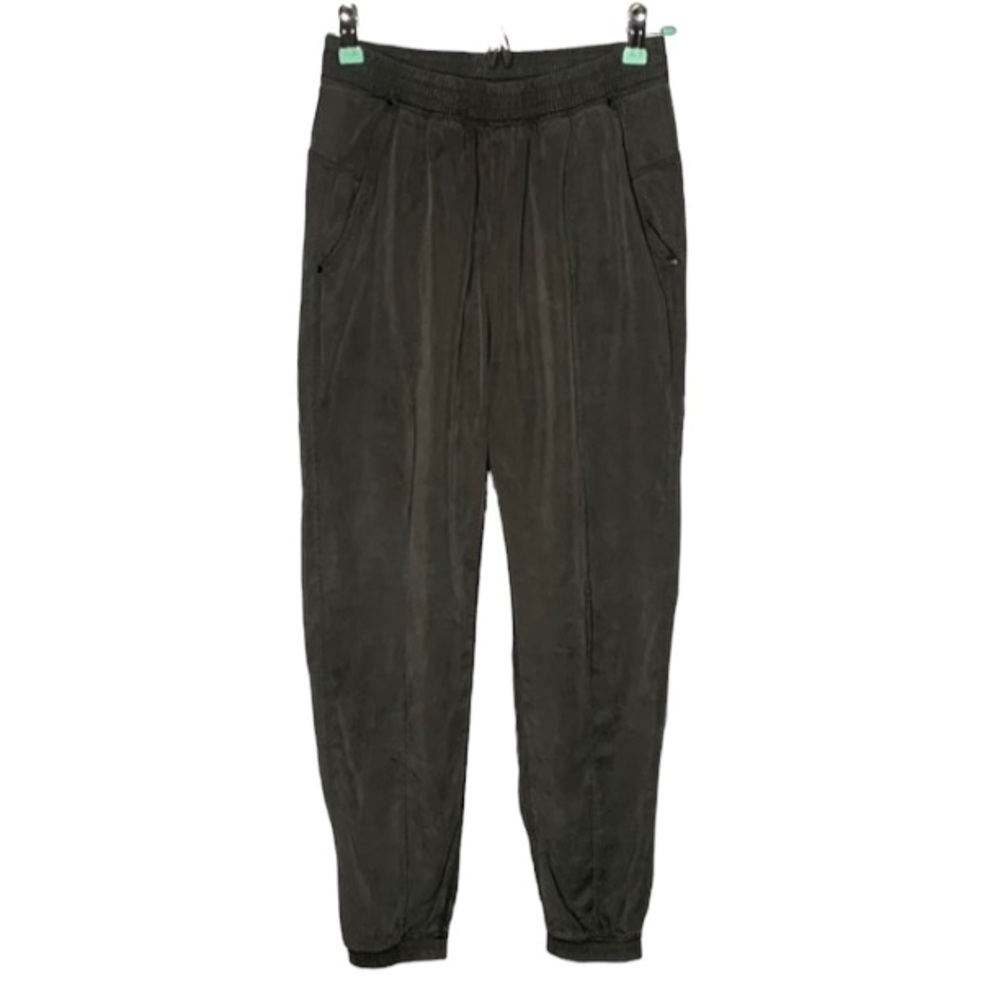 Lululemon Rare mat to street joggers tencel size 6